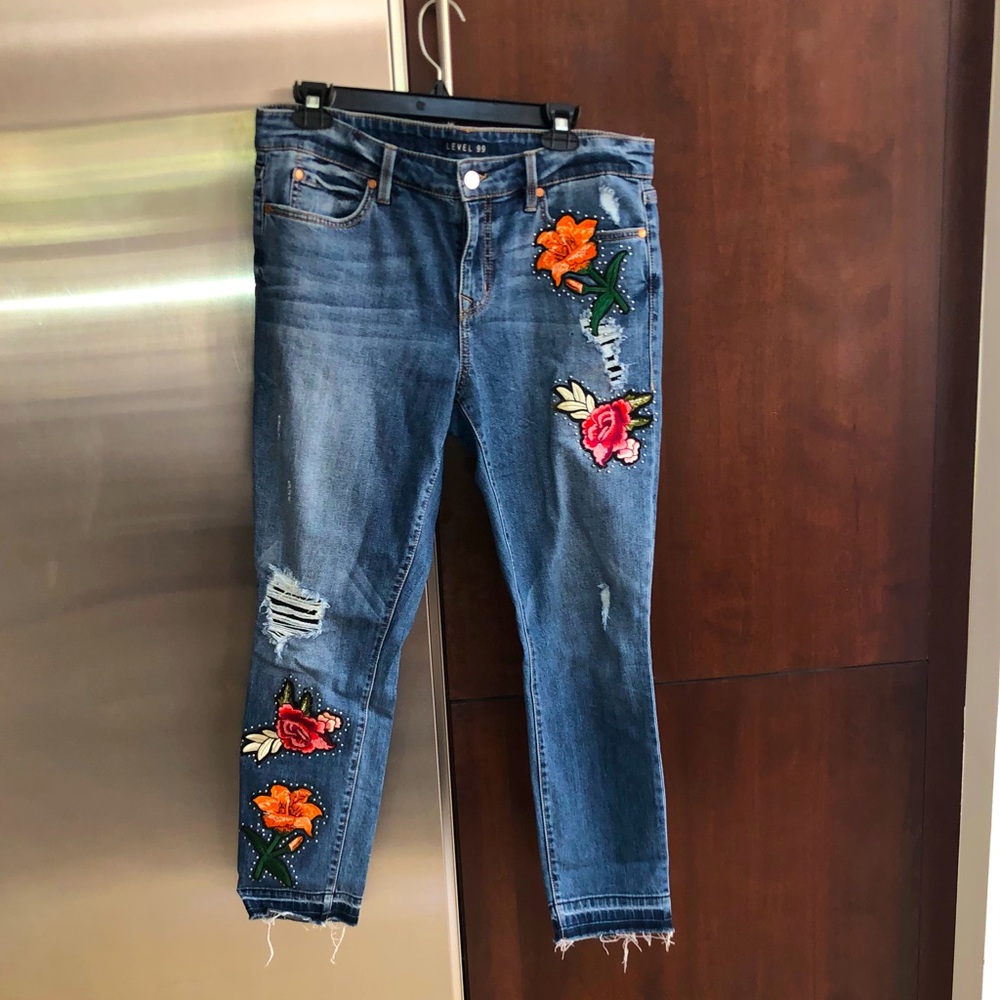 Level 99 Cropped Jeans w/ Floral & Stud Appliqués, Sz 10